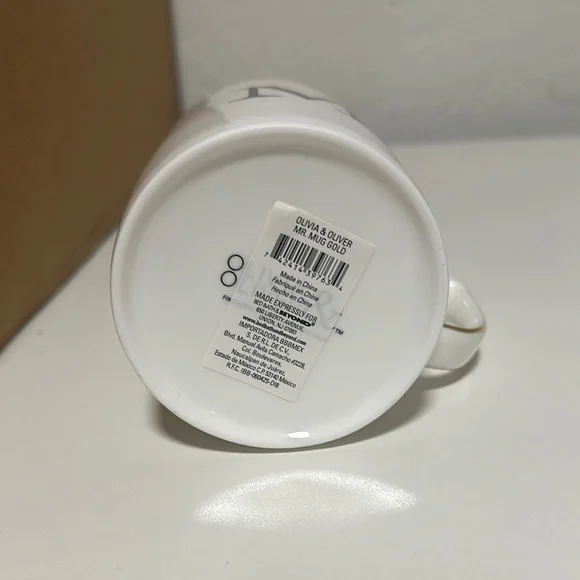 Mr and Mrs White Mugs with Silver & Gold Trim - Picture 4 of 8